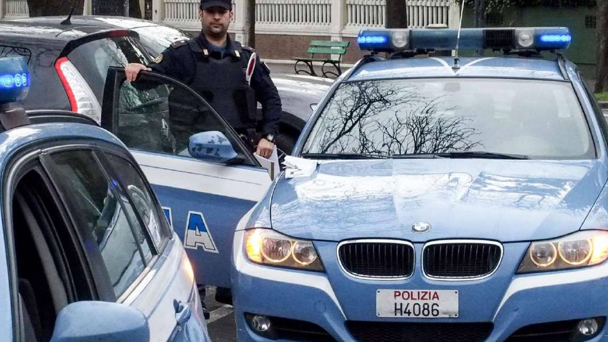 Scippa una donna al bar a Imola, arrestato 23enne di Bertinoro