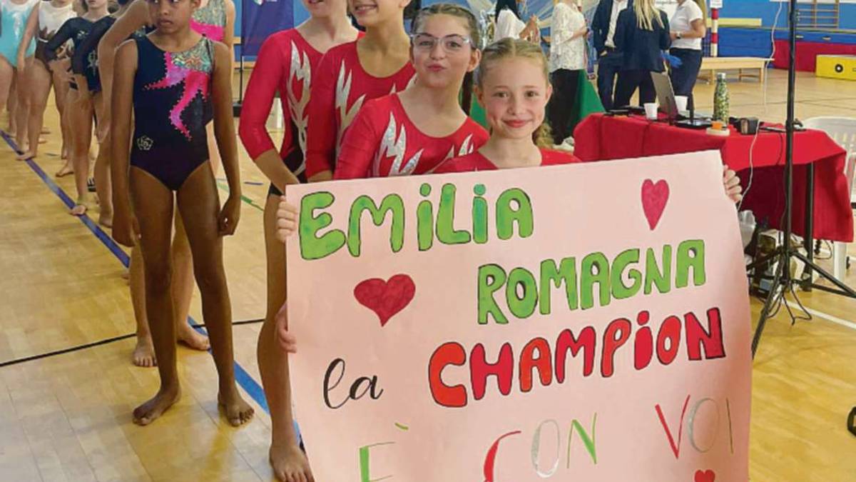 Ginnaste anti-alluvione: Cesena e Ravenna donano la coppa a Forlì