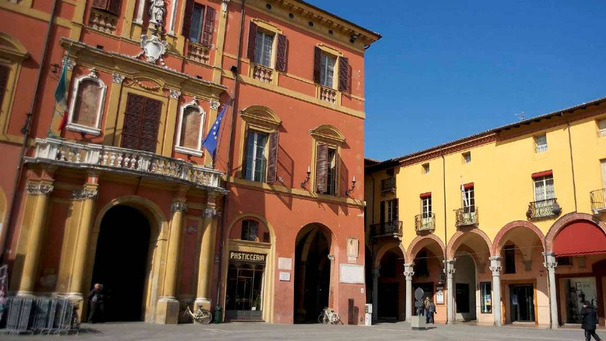 Imola, Consiglio straordinario contro la violenza alle donne