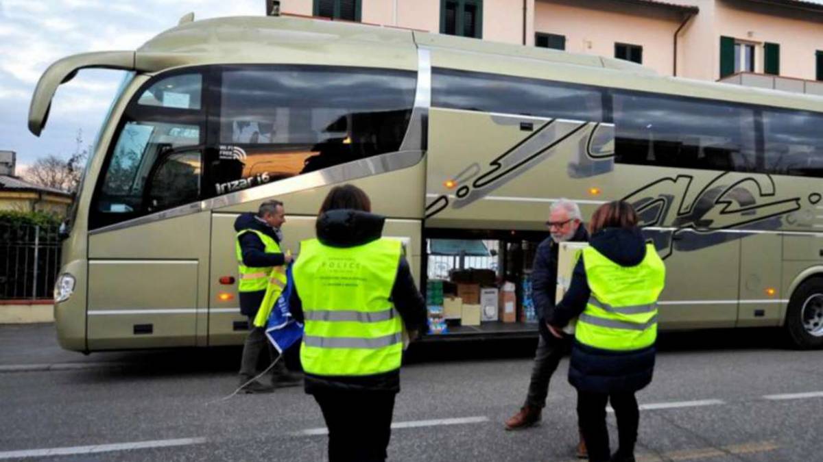 Cesena: partiti 2 bus carichi di aiuti, tornerano pieni di profughi