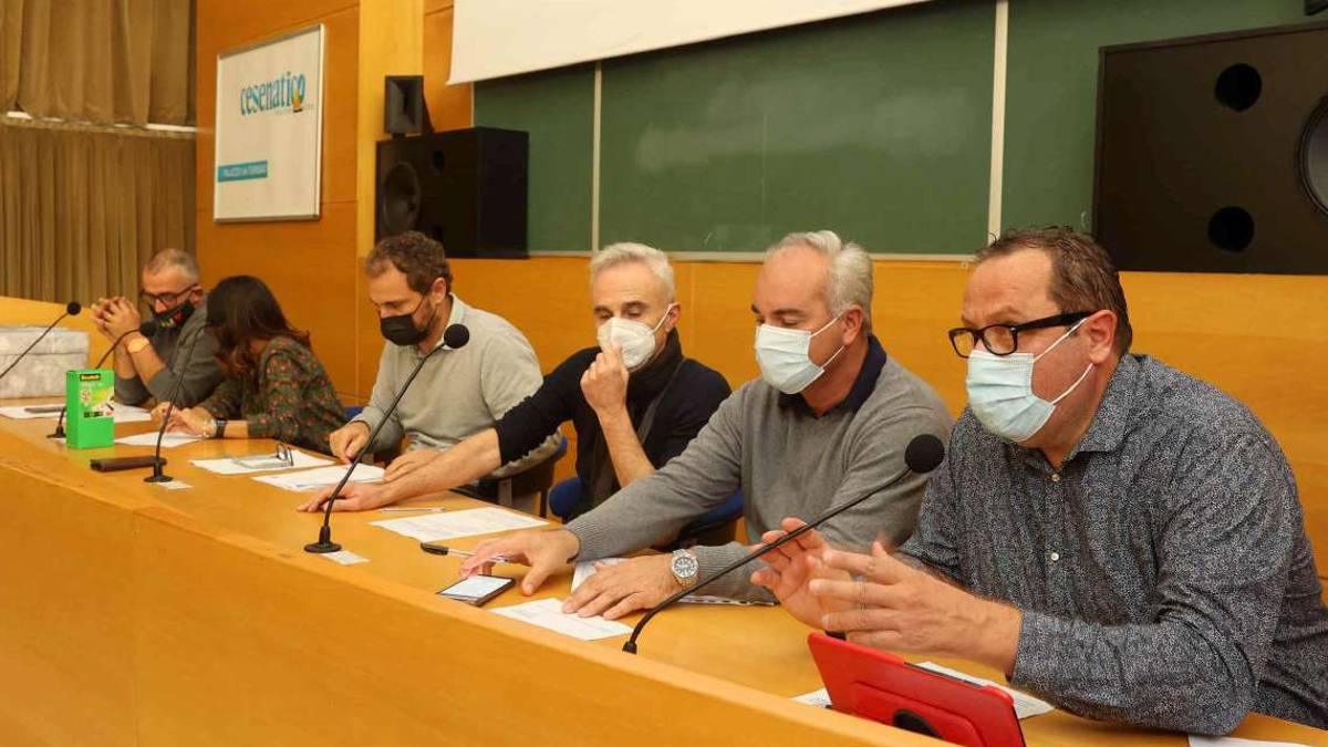 Cesenatico: bagnini all'elezione e attacco al Pug