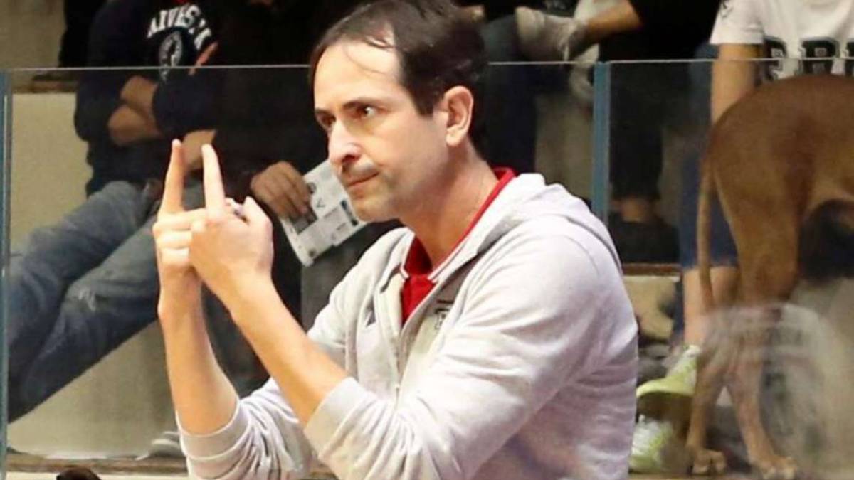Basket A1 donne, rottura tra la E-Work e coach Sguaizer