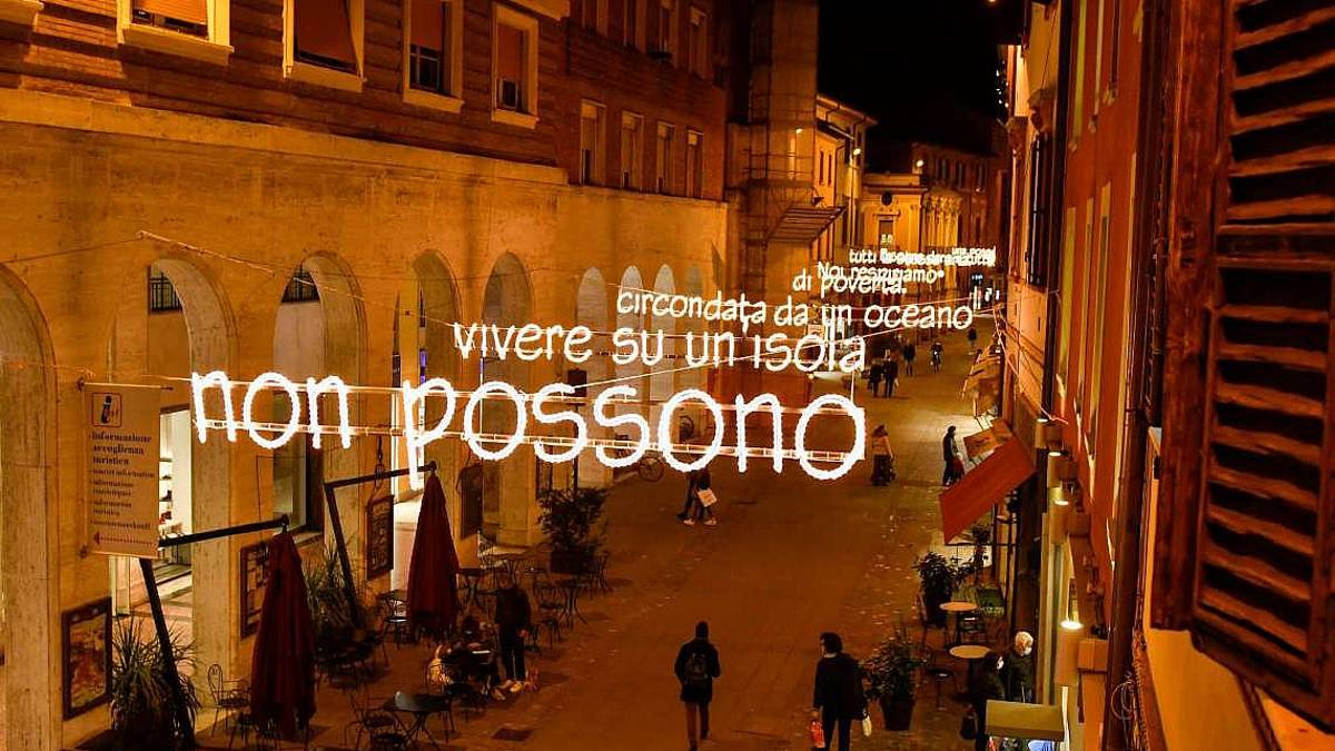 Imola, prorogata la scadenza dell'asta per le luminarie su Senna