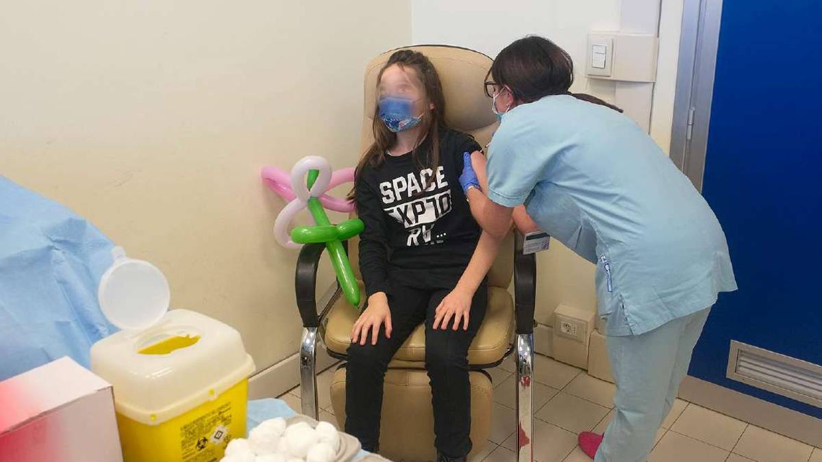 L'Ausl: Vaccini ai bimbi, tante richieste: aumenteremo le sedute