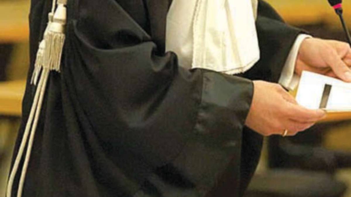 Faenza. Incendiò l'auto dell'ex moglie. 39enne patteggia 3 anni