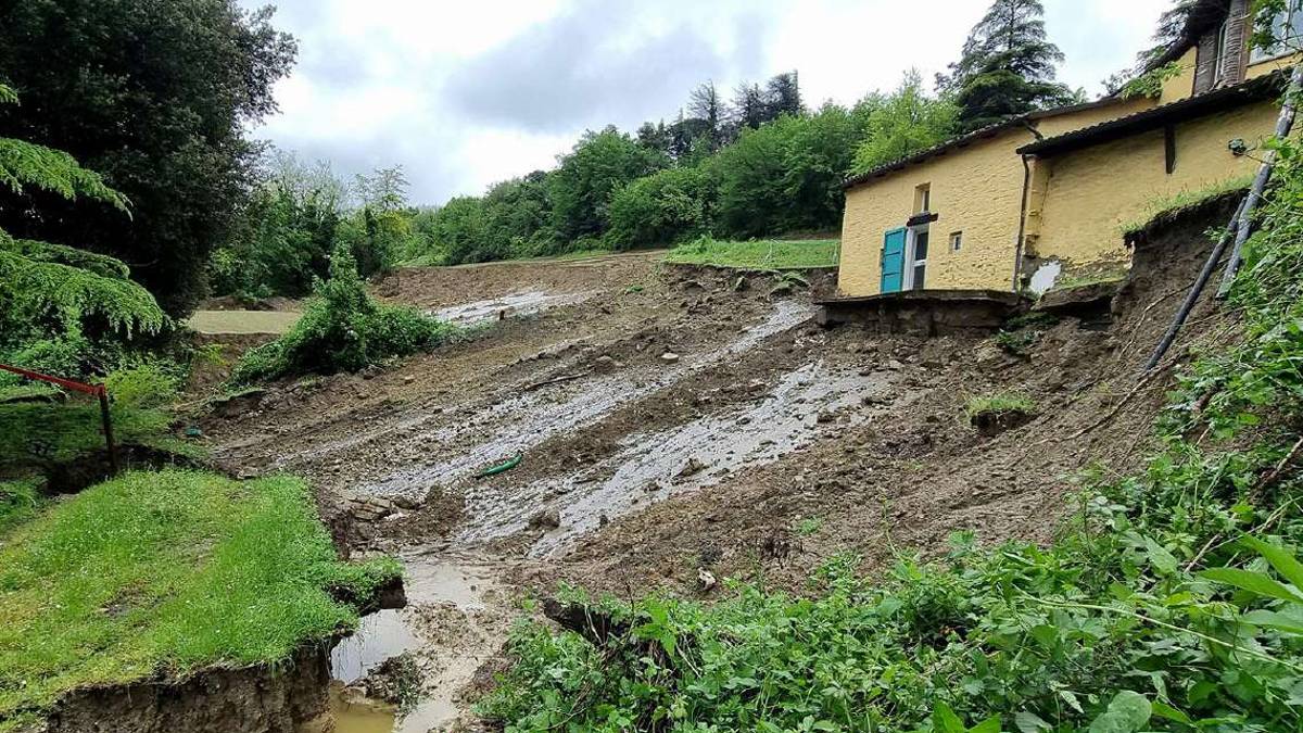 Imola, in Vallata l'allerta resta alta. Eventi del weekend saltati