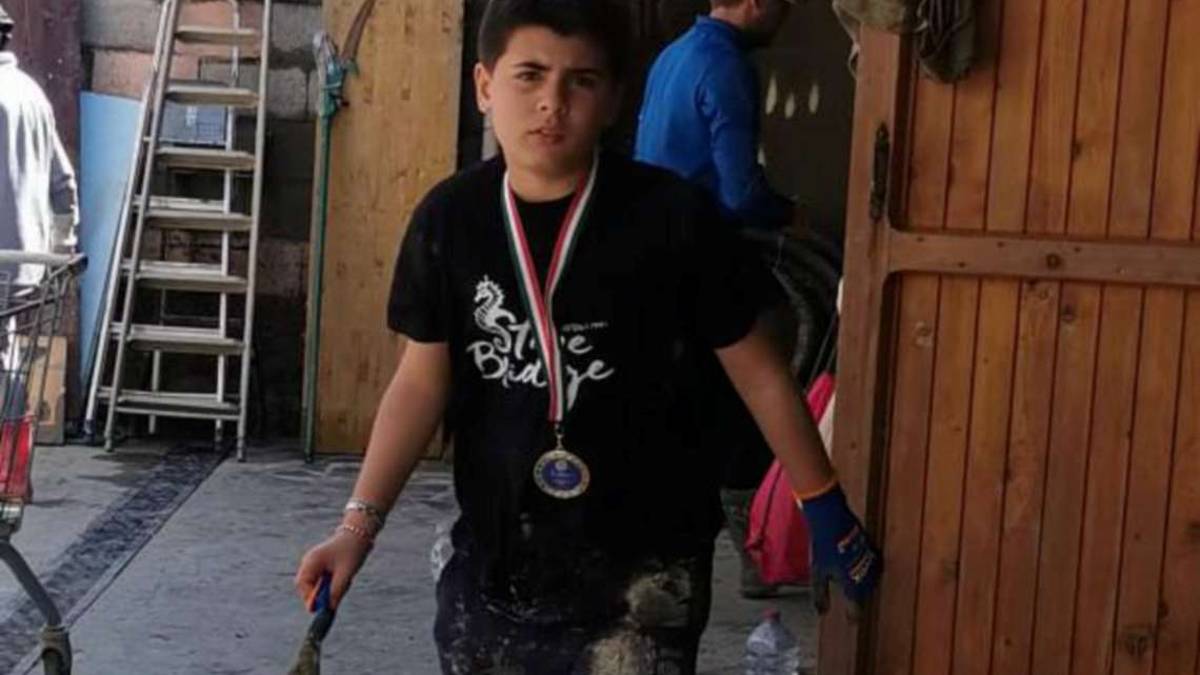 Cesena, a 12 anni spala fango per giorni e poi vince ai Mondiali di beach tennis