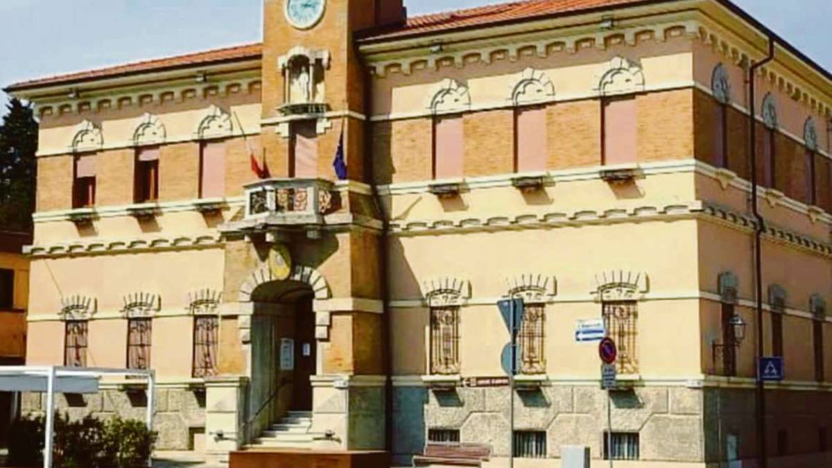 Gambettola, lavori anti-incendi in Comune e anti-sprechi a scuola