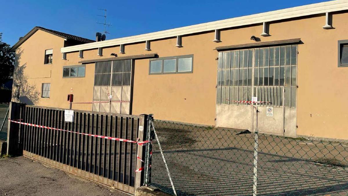 Faenza: forbiciate perché stressato dal collega. Polmone perforato