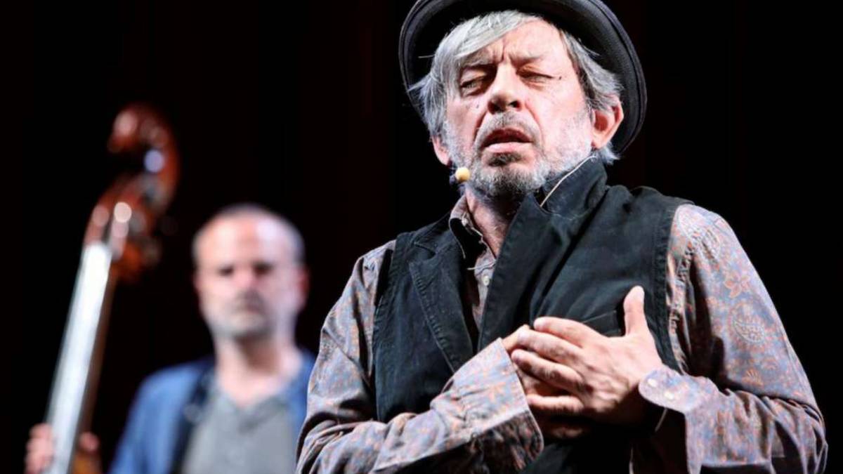 Paolo Rossi in scena a Cesena con Pane o libertà