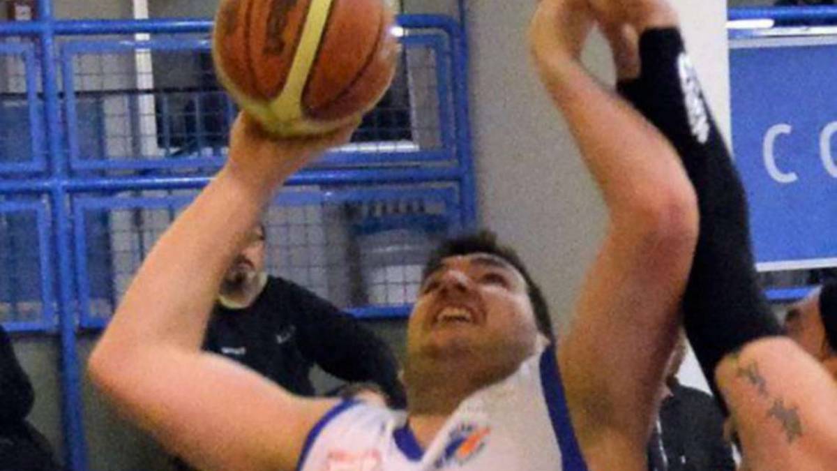 Basket D, Calegari: «Offeso per il mio aspetto fisico in Cesena-Riccione»