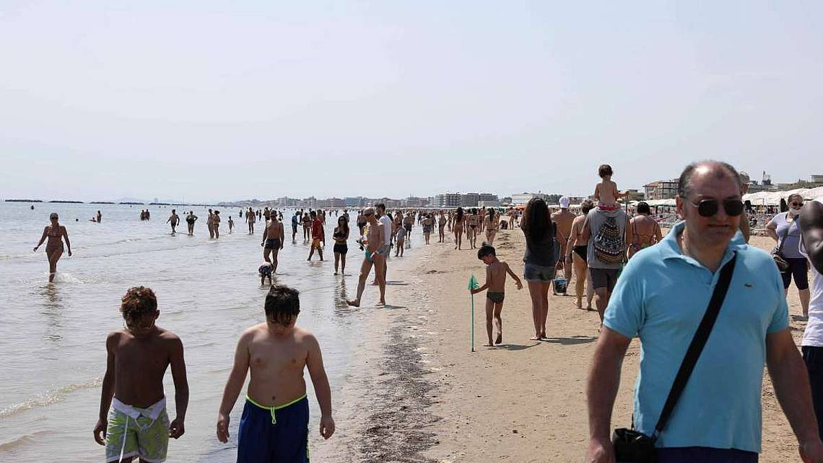 Cesenatico, ordinanza balneare per spiaggia più sicura e spaziosa