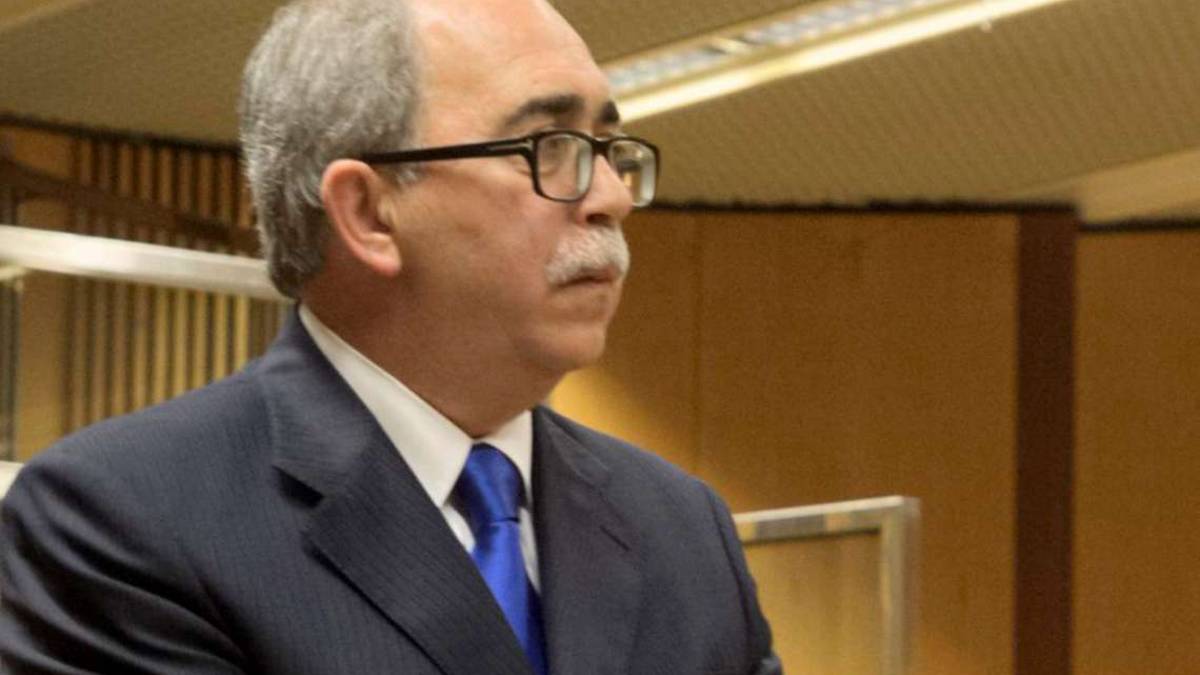 Messaggi con l'ex deputato Pini, trasferito il magistrato Mancini