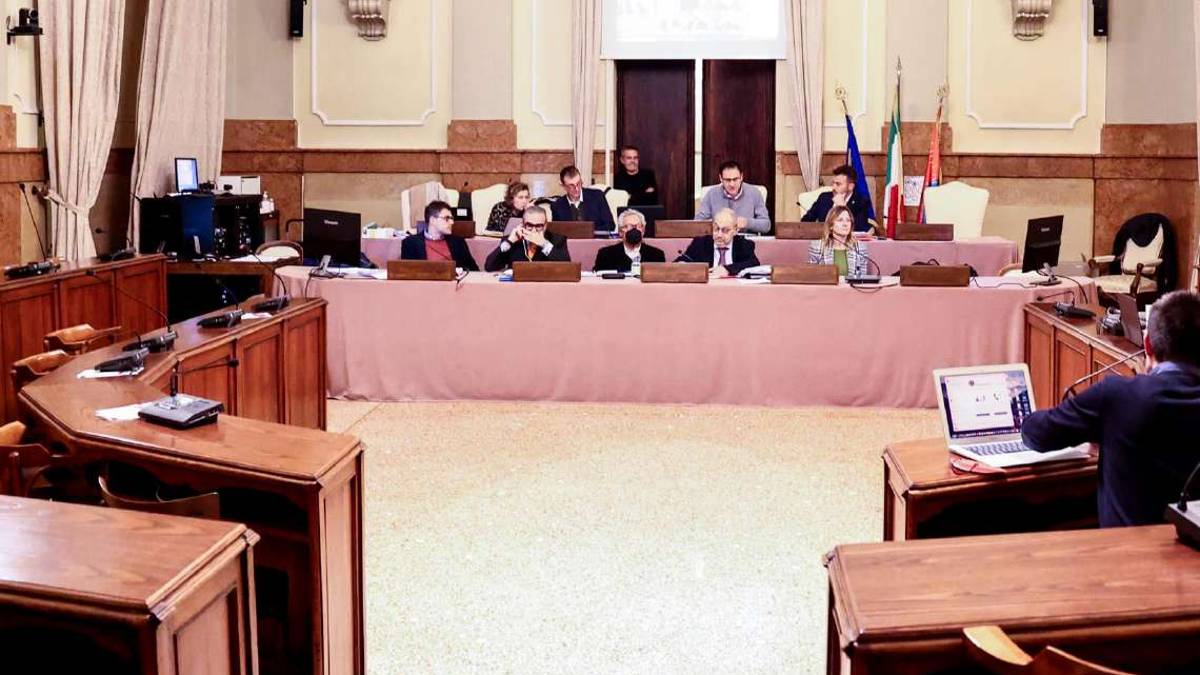 Imola, la risposta di Castellari alla protesta delle opposizioni