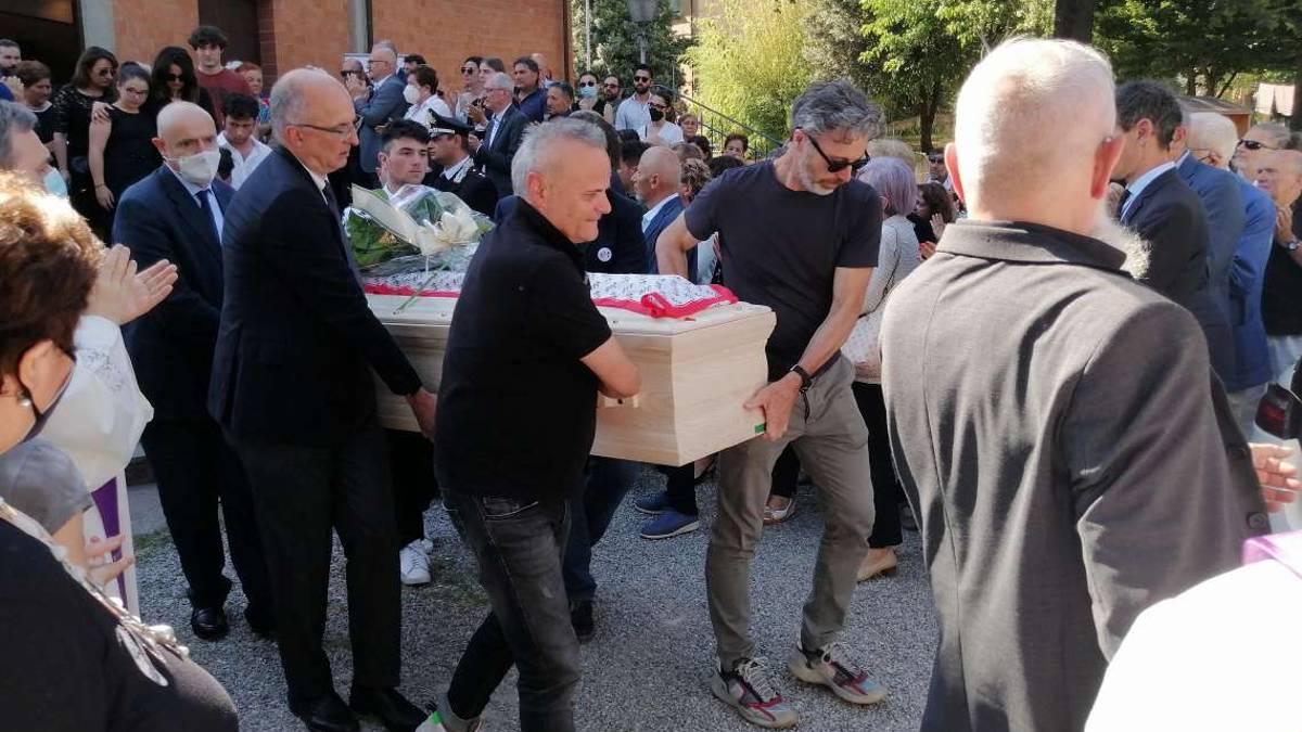 Forlì, l'addio a Gaetano Foggetti. La moglie: Una cintura d'affetto incredibile