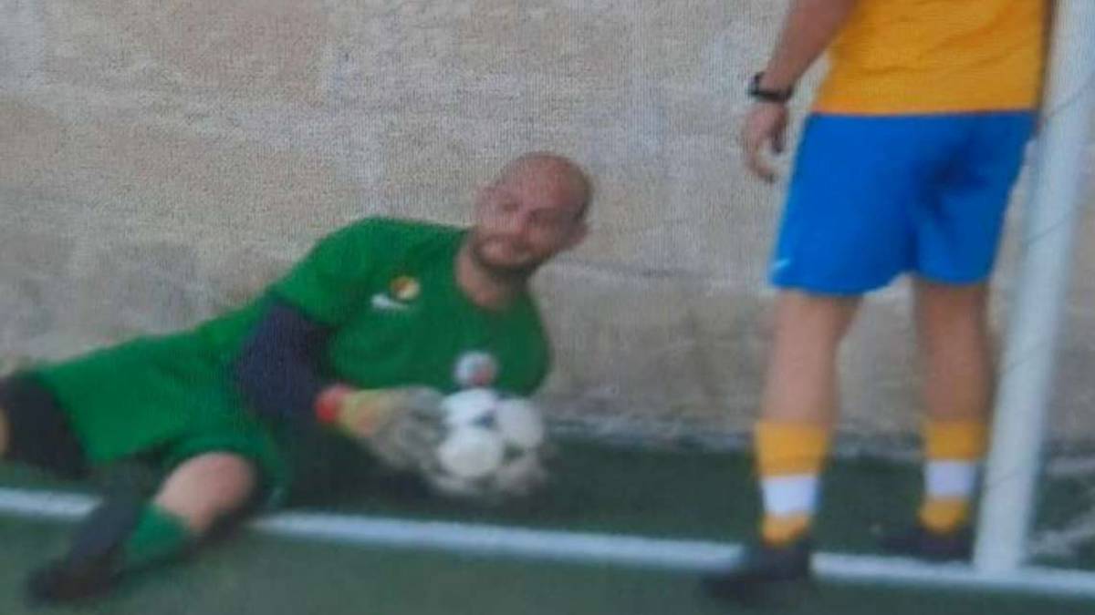 Faenza, uno scatto ribalta la sfida di calcio della Polizia