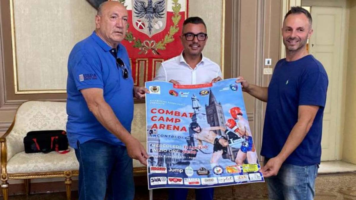 Forlì, kickboxing in piazza Saffi