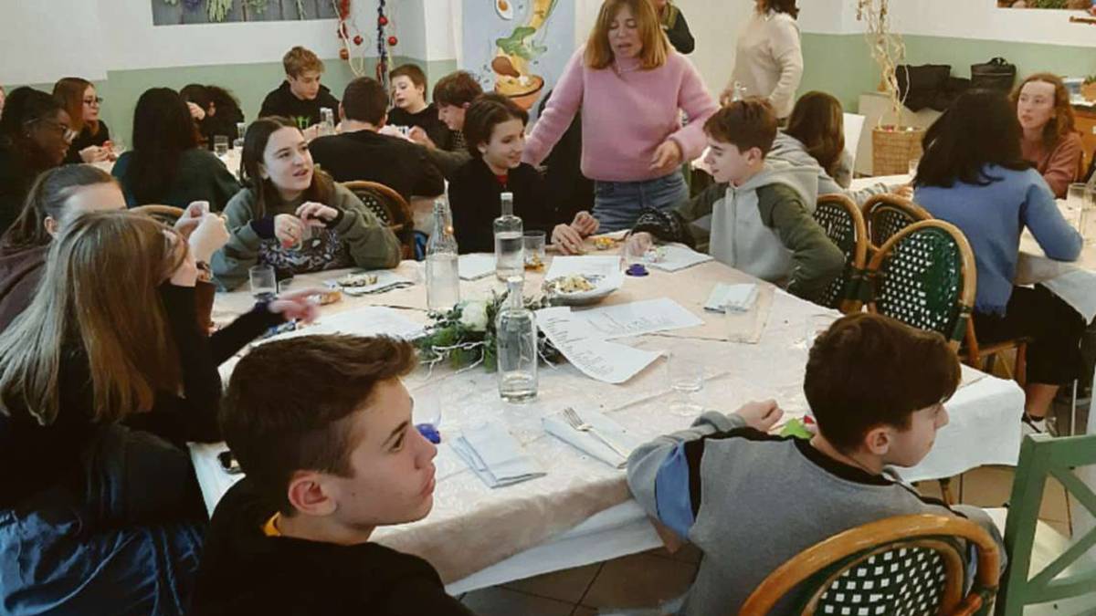Cesena, alunni a tavola coi poveri alle Cucine popolari