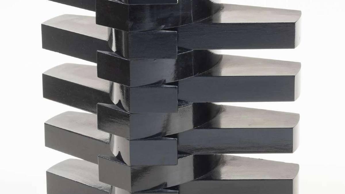 Giuliana Balice e le sue sculture geometriche in mostra a Ravenna