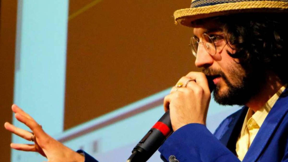 Il poetry slam di Lorenzo Mura a Rimini: l'intervista