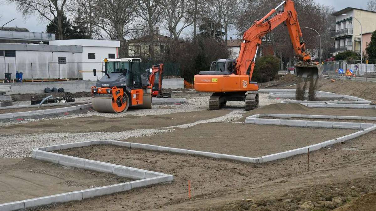 Forlì. E' quasi pronto il parcheggio di via Casamorata