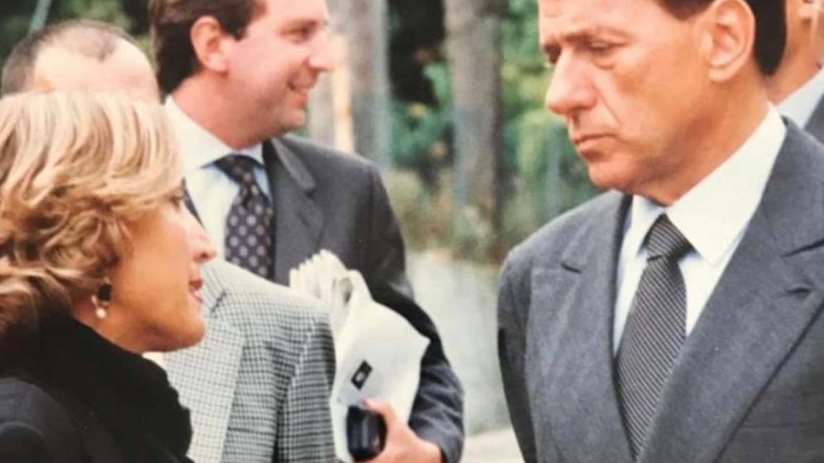 Scusi Berlusconi, lei voterebbe Rutelli o Fini? La domanda della giornalista di Cervia che cambiò la politica italiana