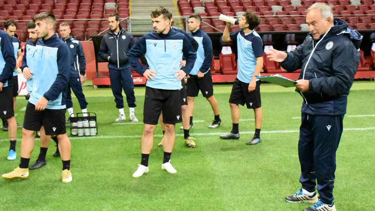 Calcio, San Marino, serara di gala a casa di Lewandowski