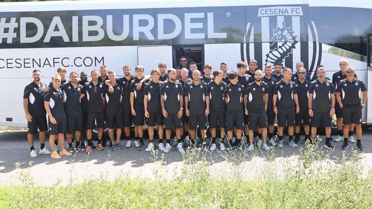 Calcio C, due tifose e nessun dirigente alla partenza del Cesena