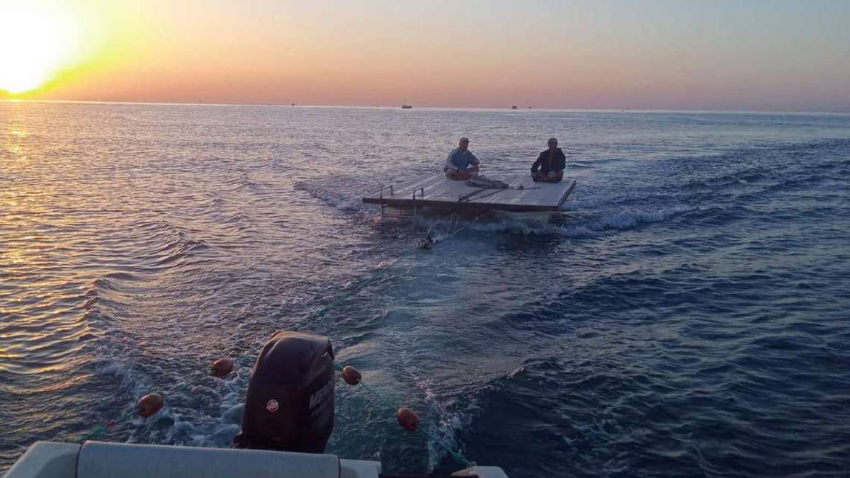 Cesenatico, tornano le piattaforme prendisole in mezzo al mare