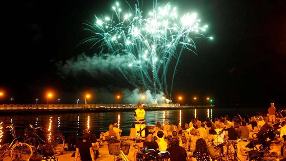 Coronavirus, cancellati i fuochi di ferragosto a Marina di Ravenna
