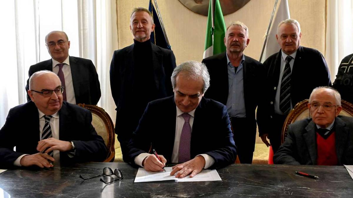 Forlì. Un grande archivio digitale sul '900