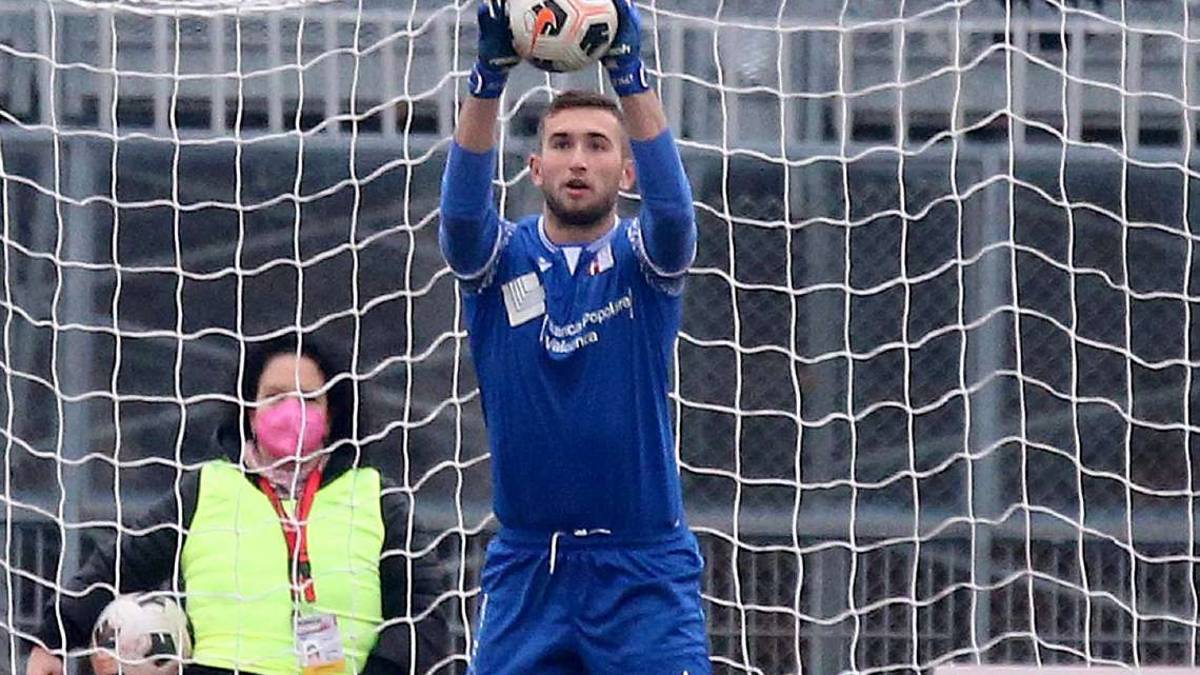 Calcio D, il Rimini capolista e una porta a prova di effrazione