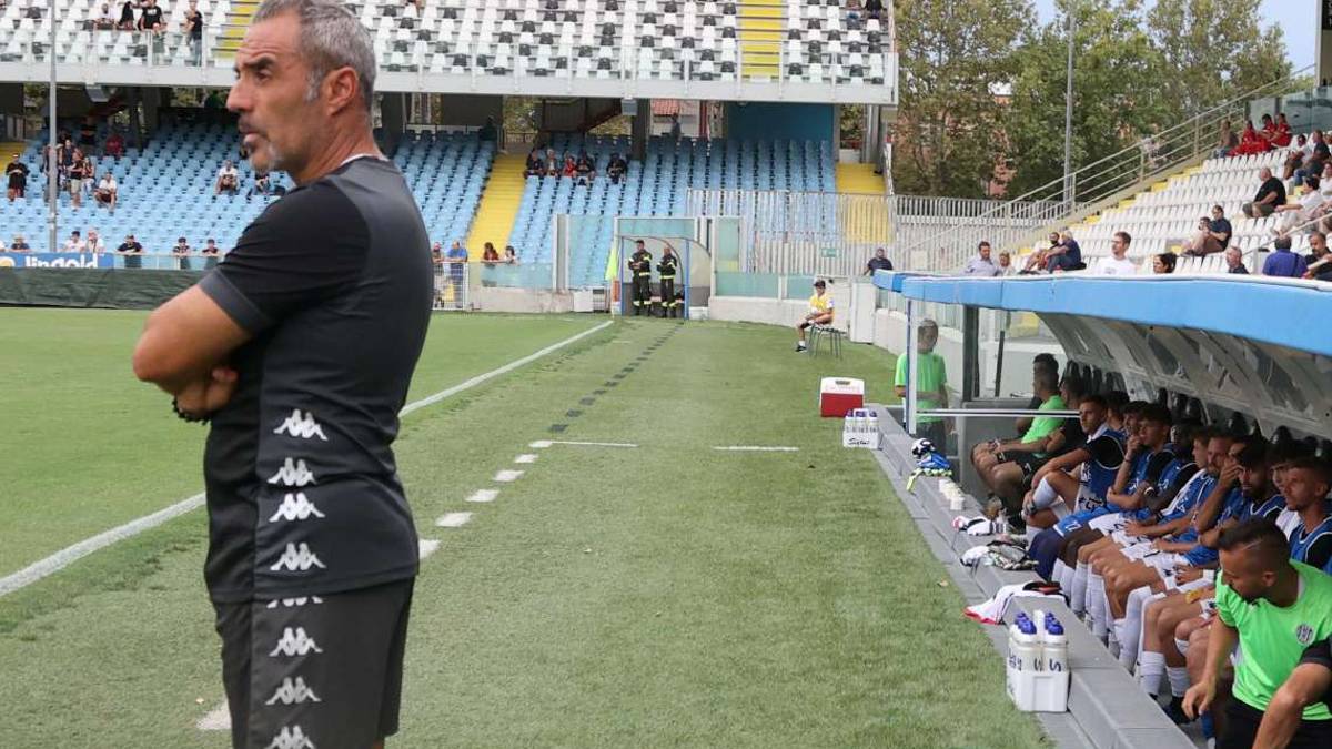 Calcio C, la prima rivoluzione di Mimmo Toscano è... la panchina