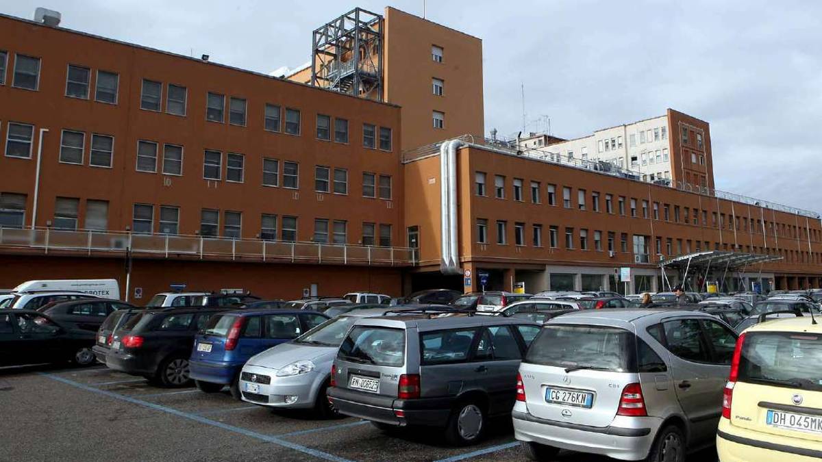 Ospedali, tornano le visite ai parenti non covid