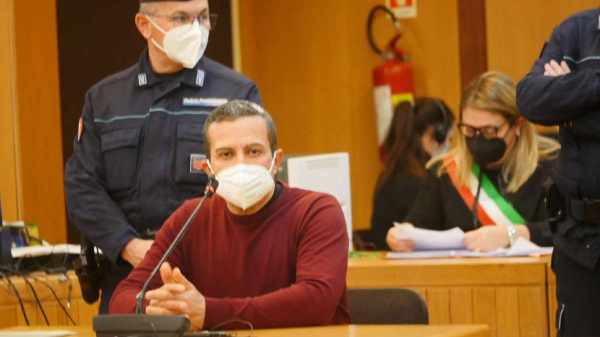 Faenza, l'omicidio di Ilenia. Il giudice a Nanni: Attenzione, lei rischia l'ergastolo