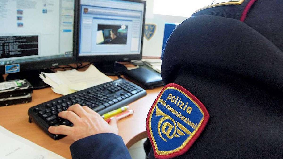 Rimini: «Ciao, sono Michael Bolton». Ma non è vero e le soffia 15mila euro