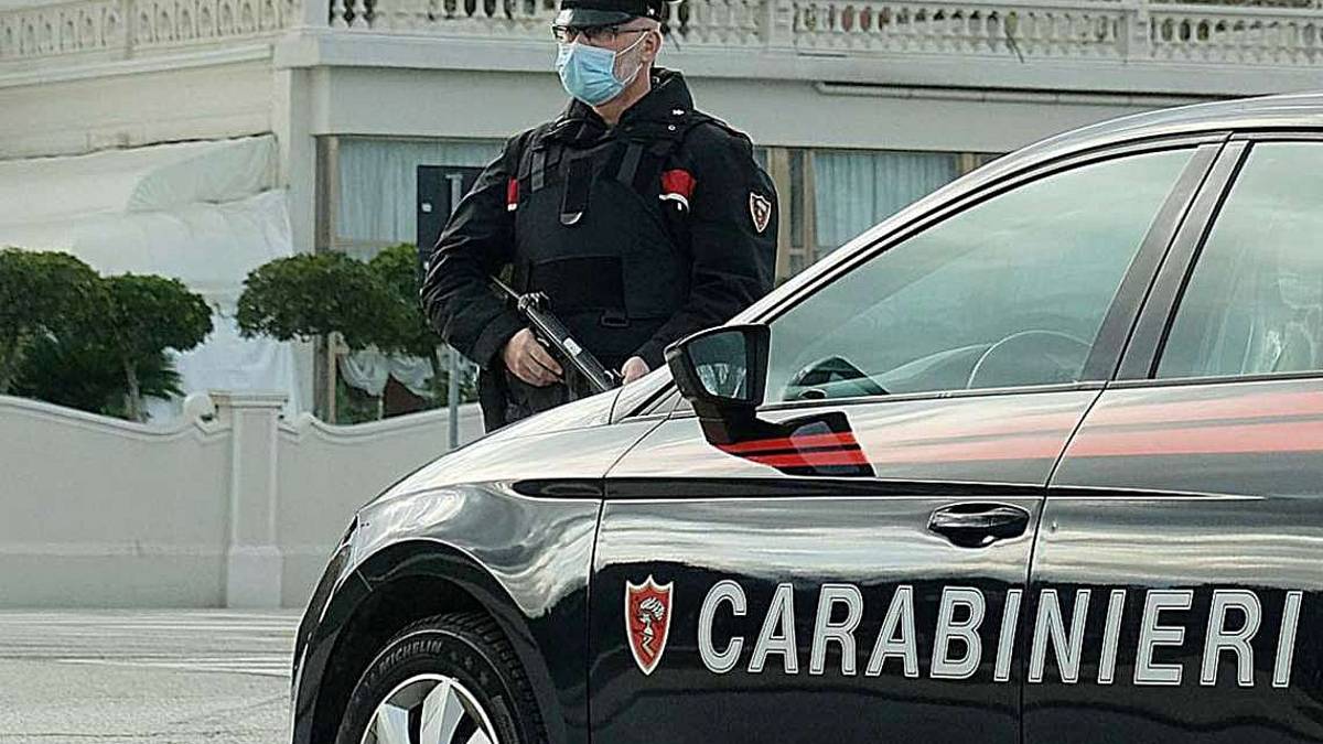 Rimini. Commerciante accusato di violenza su una minorenne