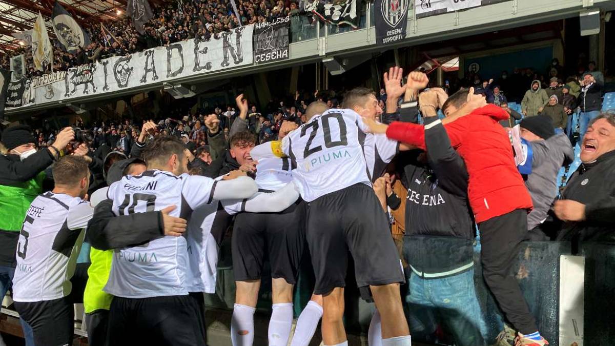Calcio C, il Cesena ripartirà da tre gare al Manuzzi