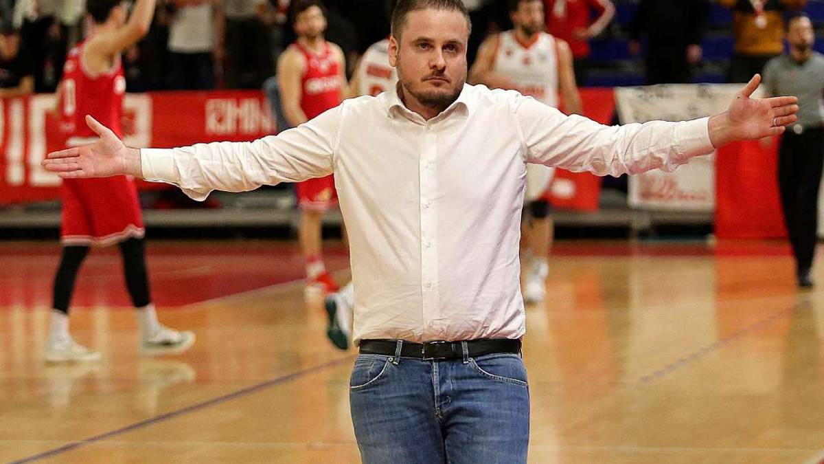 Basket B, Grandi: La nuova Andrea Costa? Deve avere più fisico