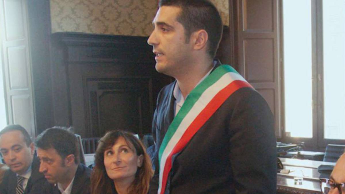 Ravenna, il consiglio comunale: Covid, no a manifestazioni violente
