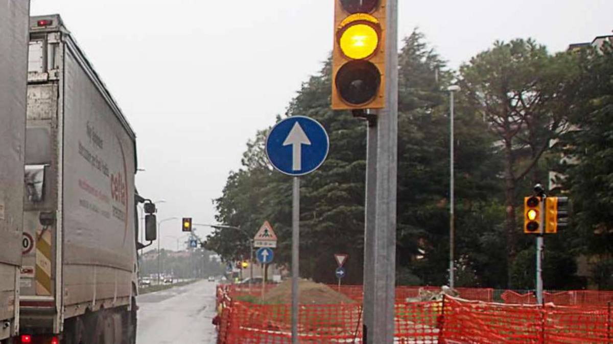 Imola, nuovi occhi elettronici ai semafori