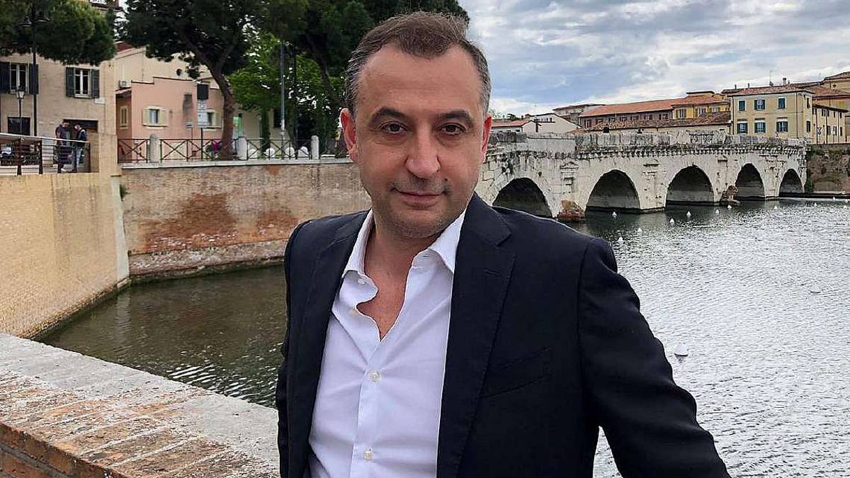 Ponte di Tiberio riaperto alle auto, fuoco amico su Ceccarelli