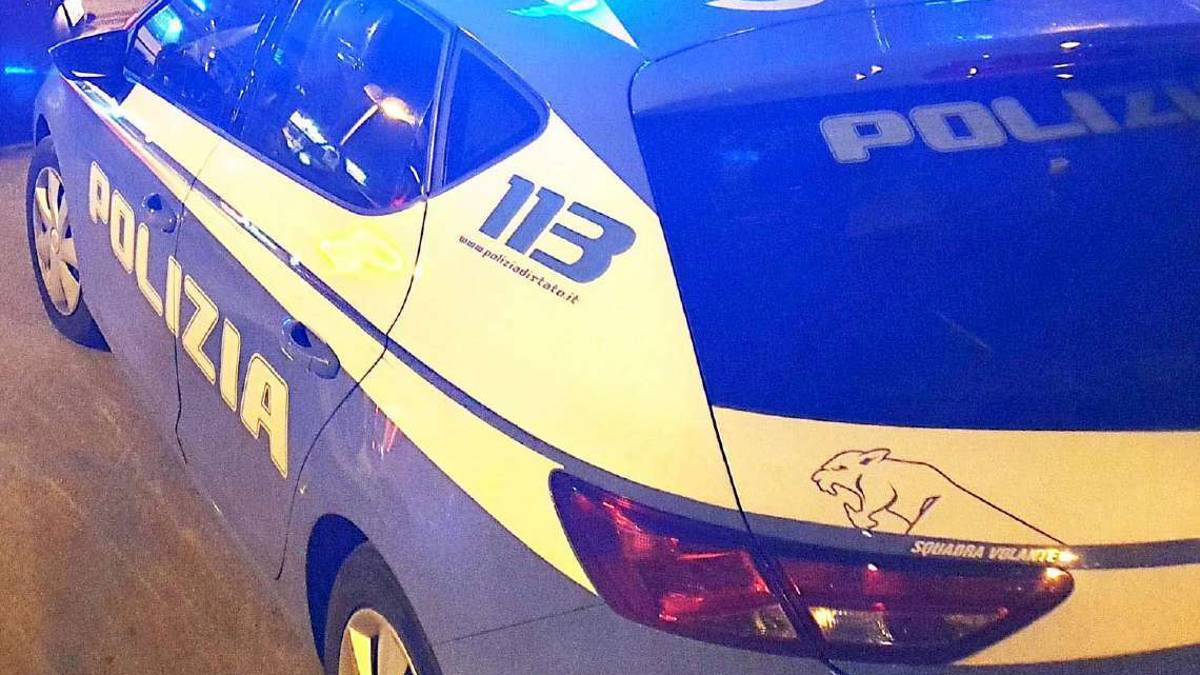 Riminese 29enne uccisa a coltellate per strada in Salento