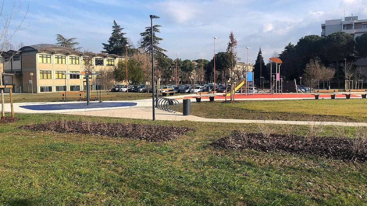 Cesena, quartiere Novello: la nuova ditta ha riaperto il cantiere