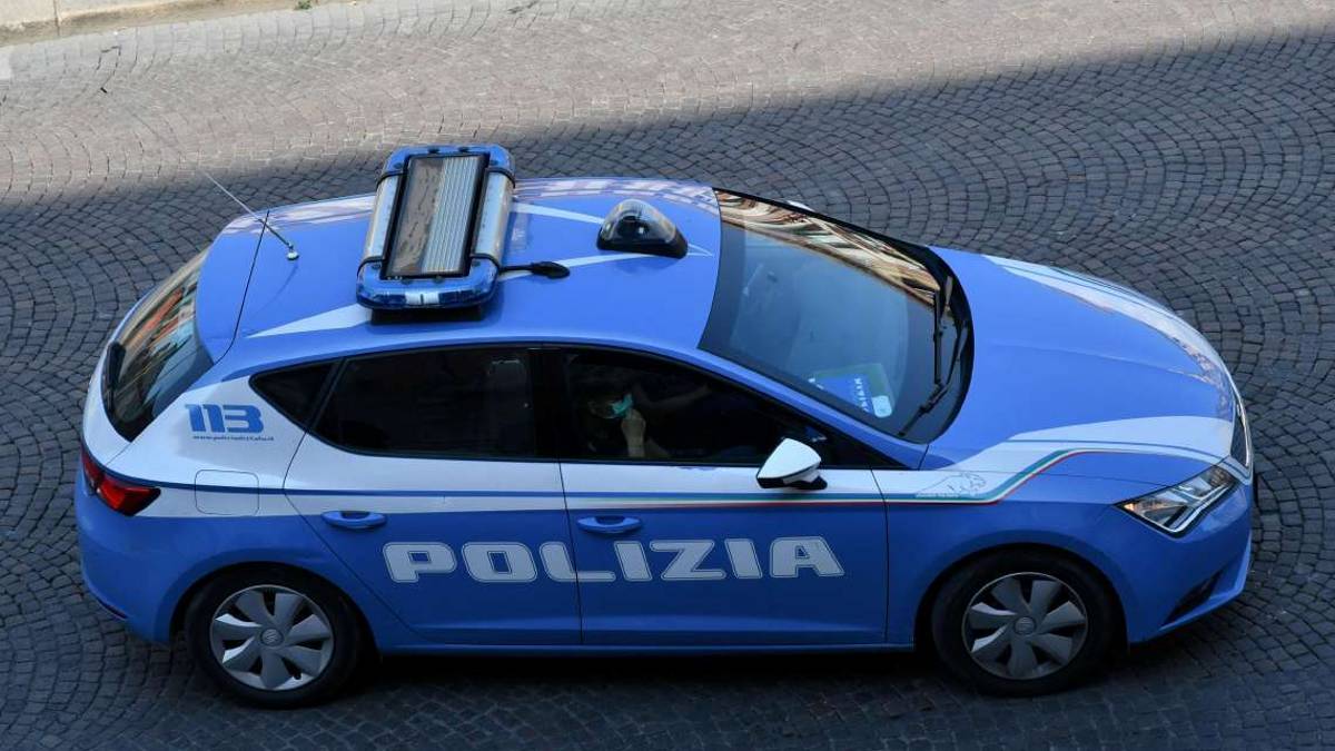 Forlì, aggredisce due donne senza motivo. Bloccato dalla polizia