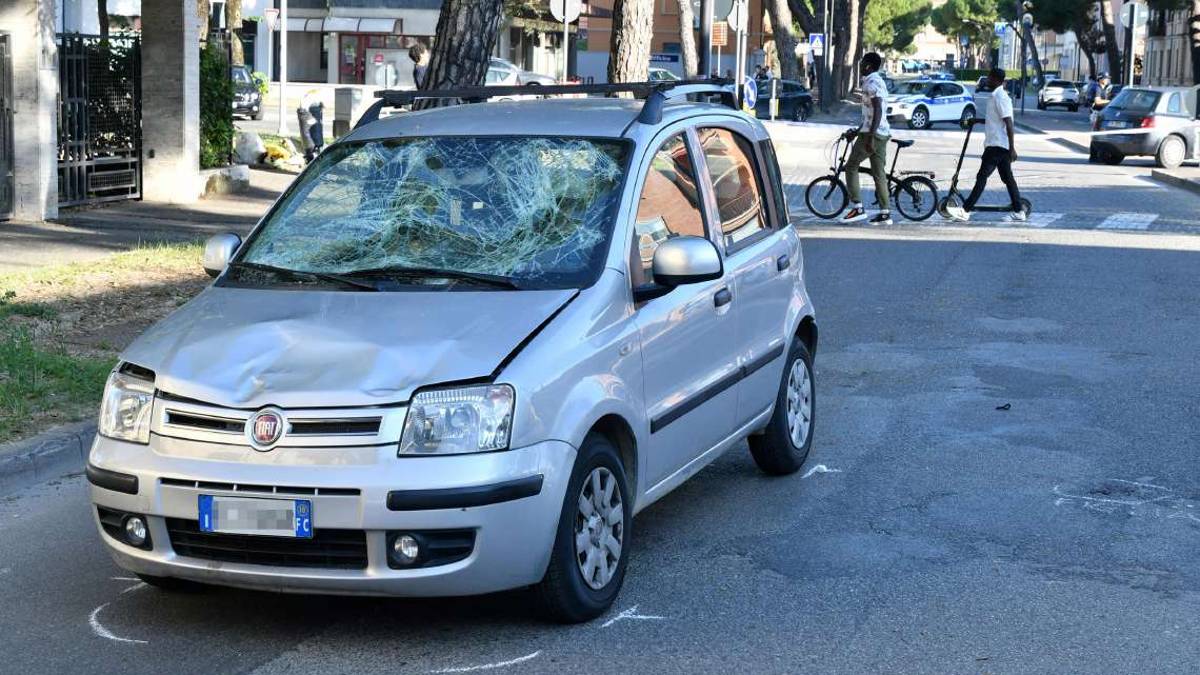 Forlì. Mamma e figlia investite sulle strisce