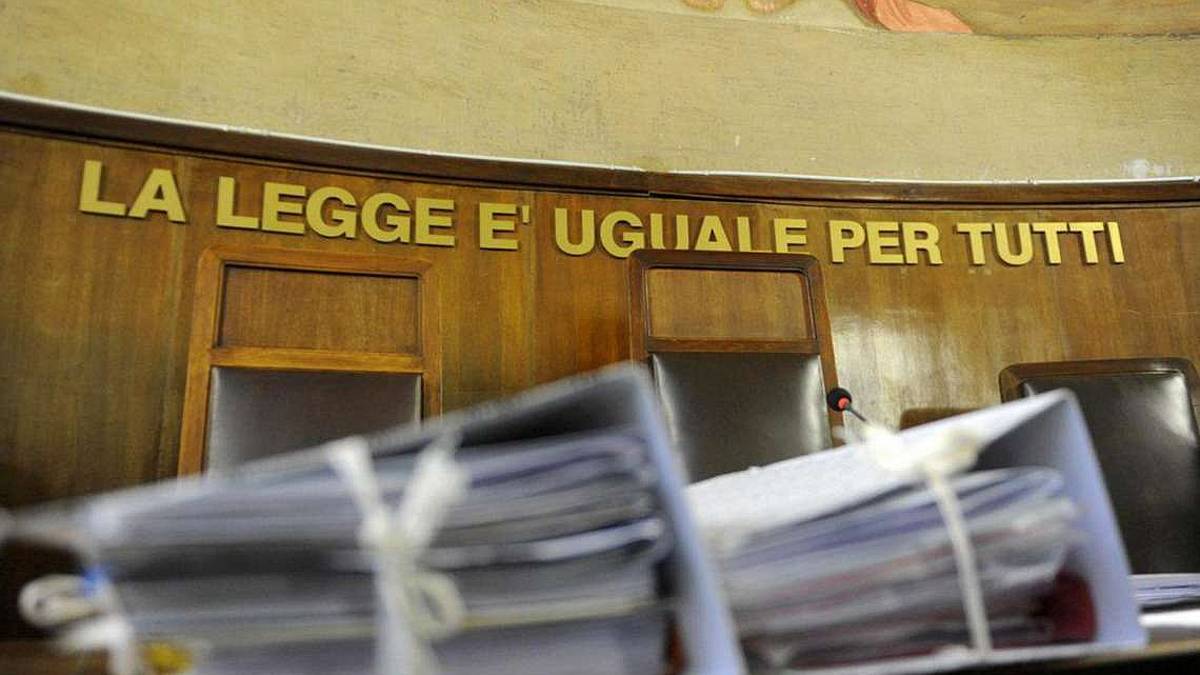 Ravenna, calci in pancia alla compagna incinta. A processo
