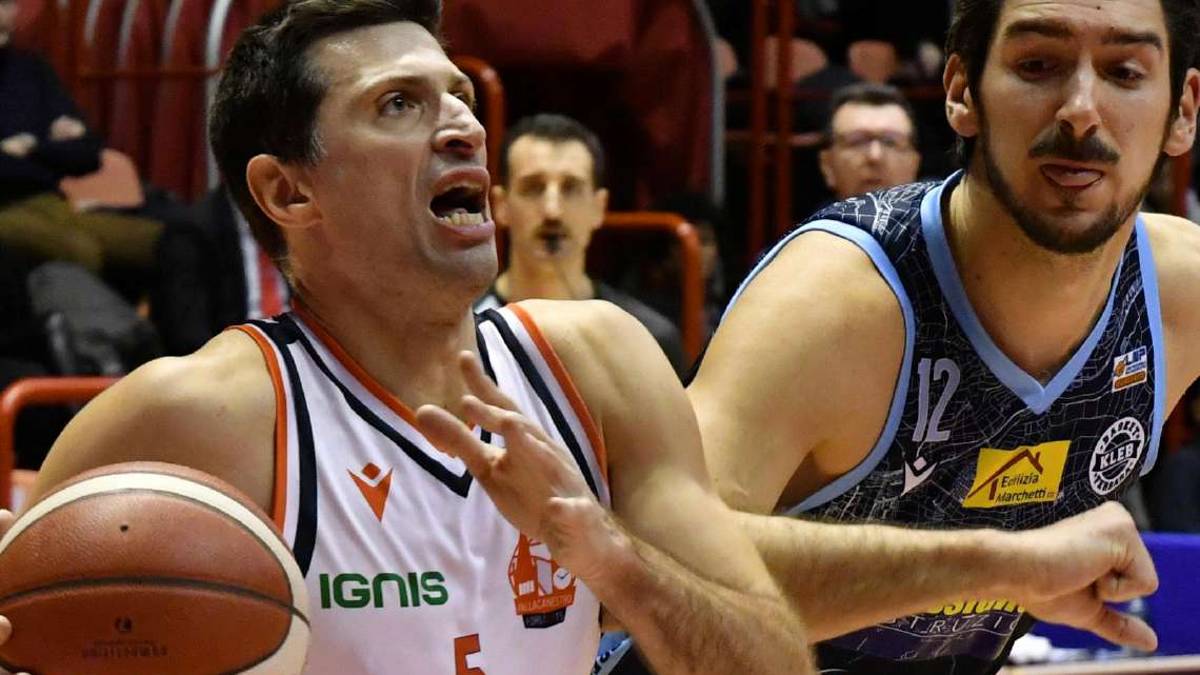 Basket A2, Cinciarini si gode questa Unieuro così divertente