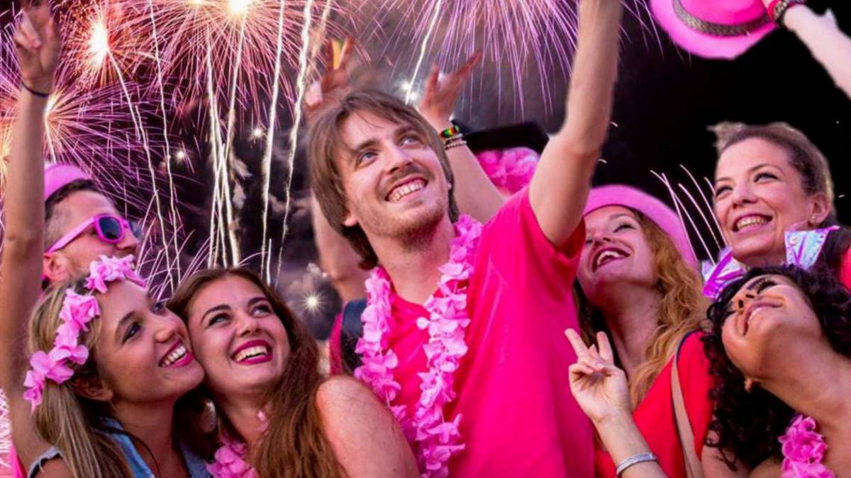 Aperta, inclusiva e colorata, la nuova Notte rosa