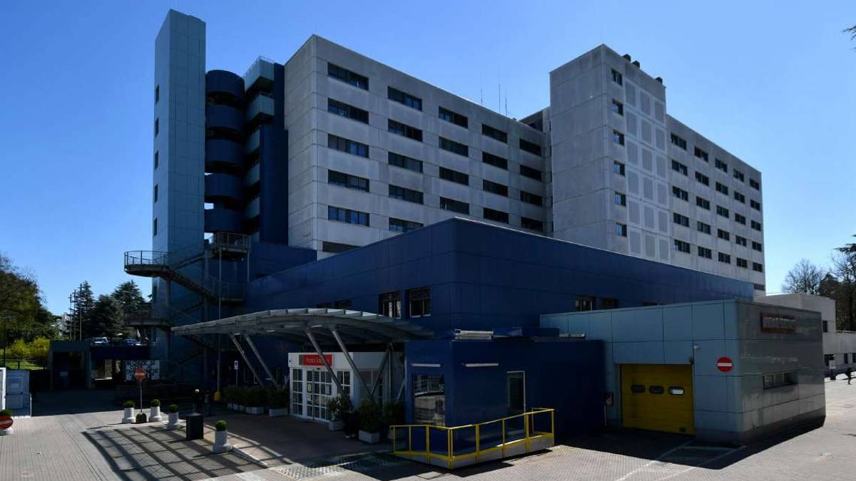 Forlì, sanitari saltano ferie e riposi: sale la tensione
